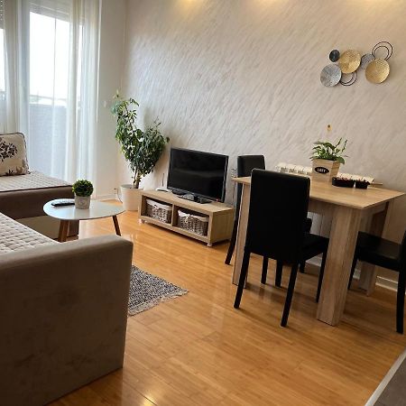 Delete 4 Apartment เบลเกรด ภายนอก รูปภาพ
