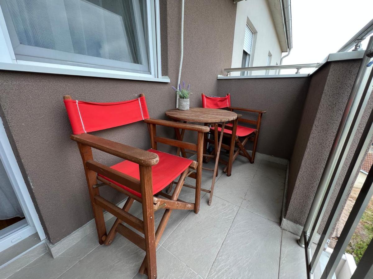 Delete 4 Apartment เบลเกรด ภายนอก รูปภาพ